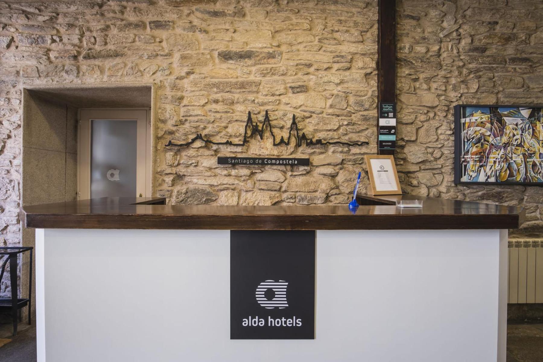Hotel Alda Avenida ซานติอาโก เด กอมโปสเตลา ภายนอก รูปภาพ