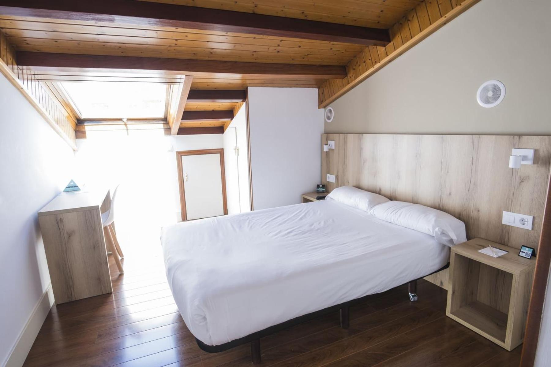 Hotel Alda Avenida ซานติอาโก เด กอมโปสเตลา ภายนอก รูปภาพ